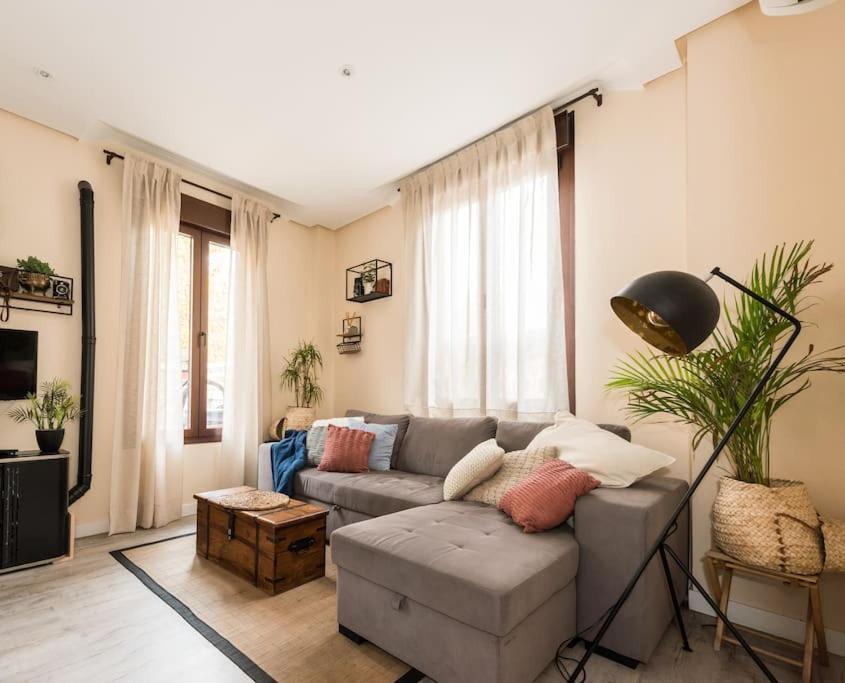 Atico Con Terraza Y Chimenea Junto A Universidad 阿尔卡拉德荷那利斯 外观 照片